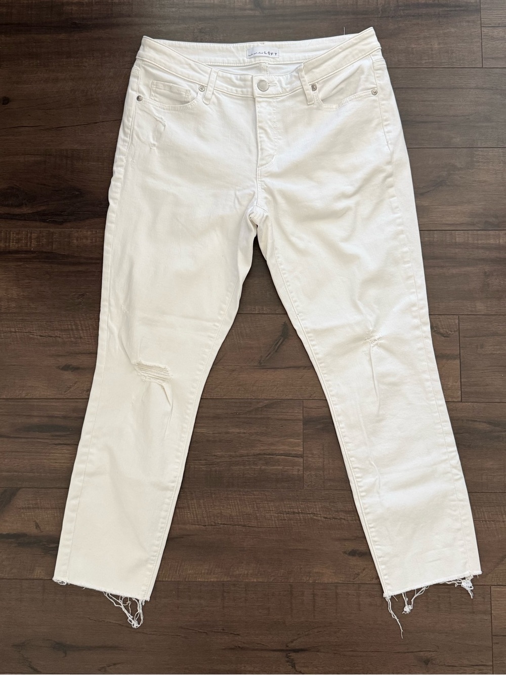 LOFT White Distressed Curvy Skinny Crop Jeans Raw Hem Size 8